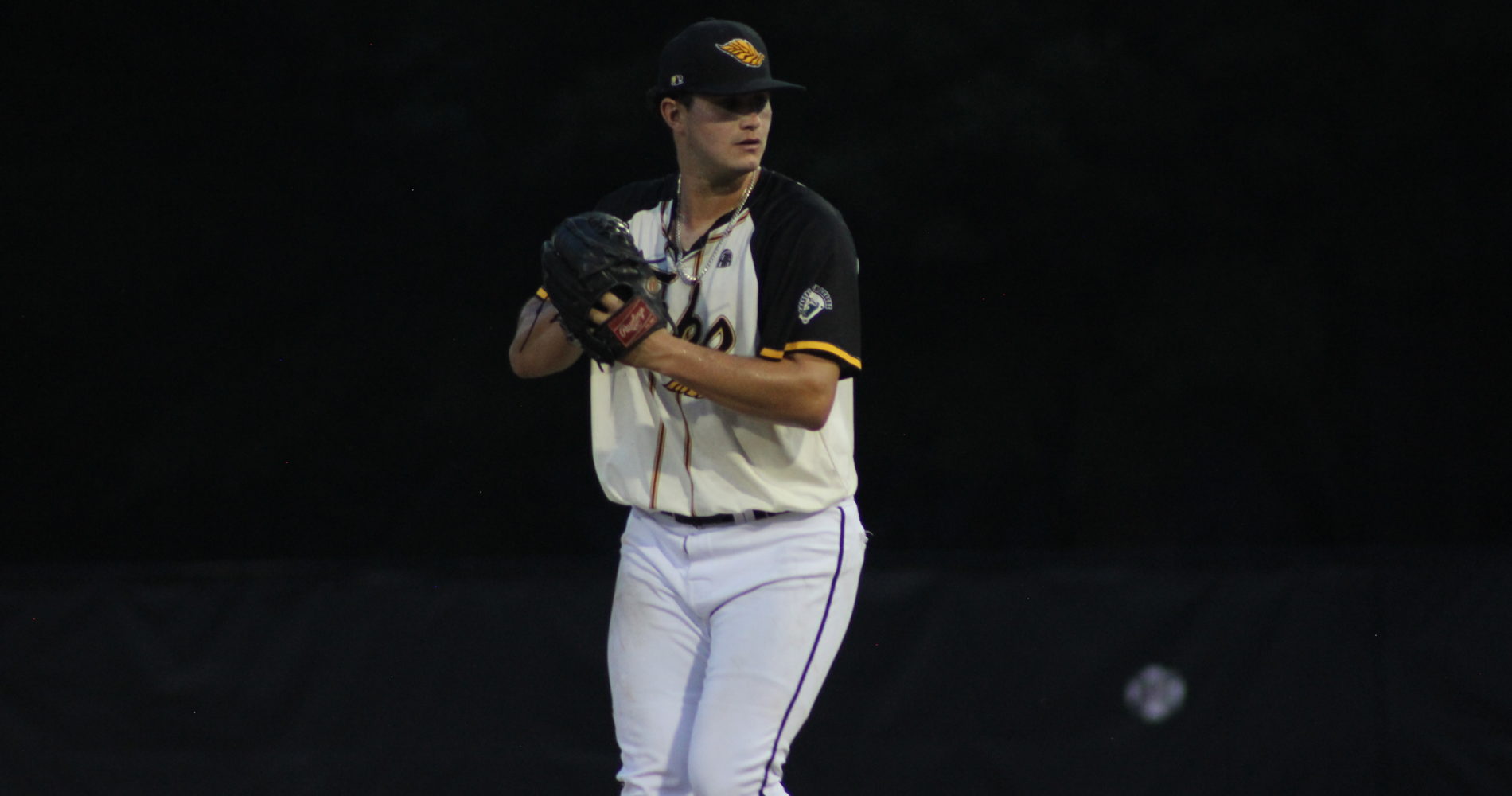Tobs Take Down Top-Seeded Pilots
